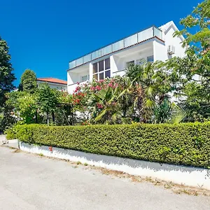 Ivkovic Apartman Krk Town