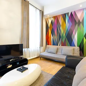 Luxury With Spacious Livingroom At Opera House Apartment Budapest