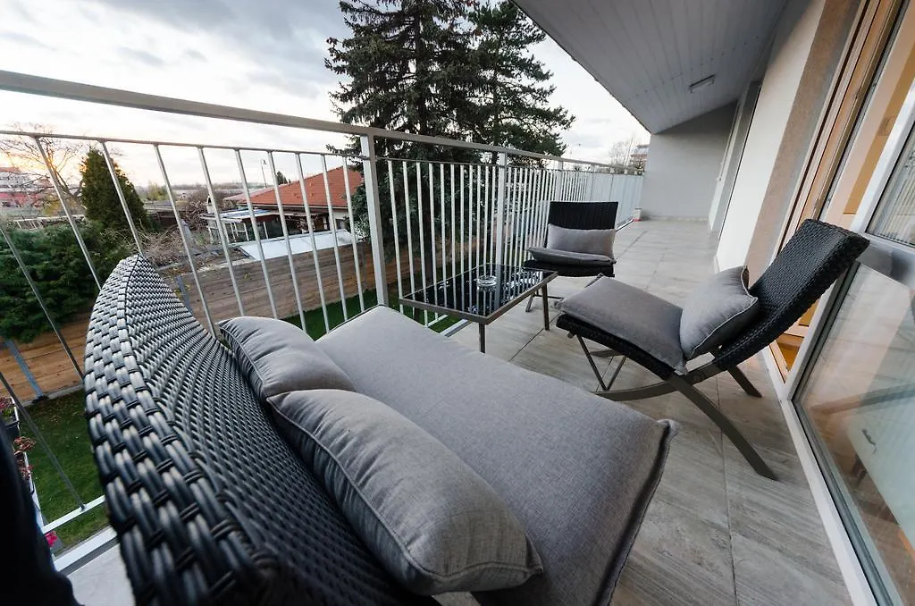 Pension Zlicin Prága Apartman